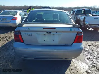 2007 Ford Focus S with VIN 1FAHP34N87W204936, listed as a IAAI auction lot 41755544 with 185,030 mi miles. Bid and sale history available at carsss.com. Image 16.
