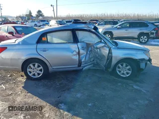 2005 Toyota Avalon XL z VIN 4T1BK36B75U058972, wystawiony jako IAAI lot #41401301 z przebiegiem 155 490 mil mil oraz . Historia ofert i sprzedaży dostępna na DreamBid. Obrazek 6.