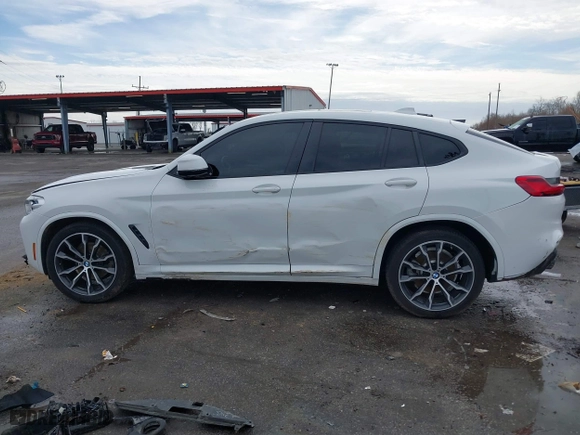 2020 BMW X4 xDrive30i with VIN 5UX2V1C09L9B88384, listed as a IAAI auction lot 41462042 with 78,246 mi miles. Bid and sale history available at carsss.com. Image 13.