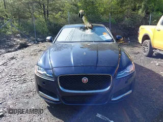 2018 Jaguar XF 25t Premium with VIN SAJBD4FX7JCY57670, listed as a IAAI auction lot 41978474 with 44,136 mi miles and . Bid and sale history available at DreamBid. Image 12.