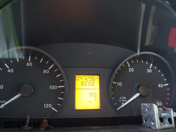 2010 Mercedes-Benz Sprinter Cargo with VIN WD3PE8CC1A5463414, listed as a IAAI auction lot 40383391 with 47,296 mi miles. Bid and sale history available at carsss.com. Image 7.