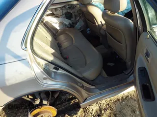 2002 Honda Accord EX z VIN 1HGCG16522A065397, wystawiony jako IAAI lot #41790485 z przebiegiem 223 389 mil mil oraz . Historia ofert i sprzedaży dostępna na DreamBid. Obrazek 8.