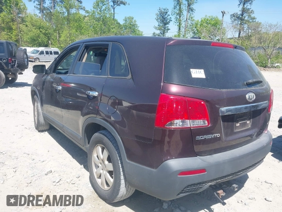 2011 Kia Sorento LX with VIN 5XYKT3A13BG084952, listed as a IAAI auction lot 42061498 with 284,445 mi miles. Bid and sale history available at carsss.com. Image 3.