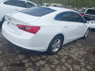 2022 Chevrolet Malibu LS with VIN 1G1ZB5ST4NF190288, listed as a IAAI auction lot 41972004 with 42,235 mi miles and . Bid and sale history available at carsss.com. Image 4.