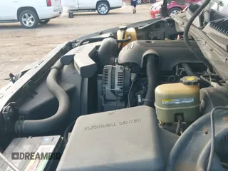 2002 Chevrolet Tahoe LT с VIN 1GNEC13Z52R167375, выставлен на аукционе IAAI как лот 41332351 с пробегом 283 486 миль миль и . История ставок и продаж доступна на DreamBid. Изображение 13.