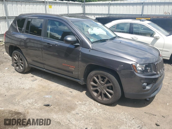 2016 Jeep Compass Sport с VIN 1C4NJCBB8GD800616, выставлен на аукционе Copart как лот 67106944 с пробегом 102 453 миль миль и Списание • Salvage title. История ставок и продаж доступна на DreamBid. Изображение 4.