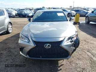 2019 Lexus ES with VIN 58ABZ1B17KU030705, listed as a IAAI auction lot 41754152 with 41,069 mi miles. Bid and sale history available at carsss.com. Image 12.