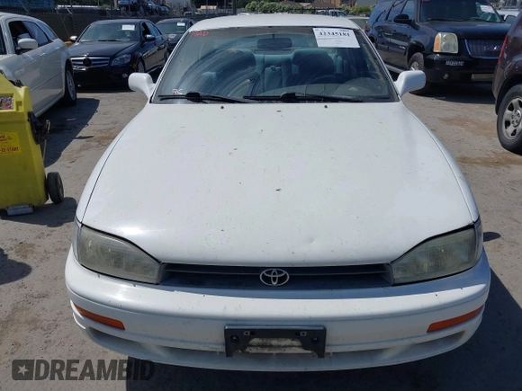 1993 Toyota Camry LE z VIN JT2SK12E0P0143650, wystawiony jako IAAI lot #42345181 z przebiegiem 264 350 mil mil oraz . Historia ofert i sprzedaży dostępna na DreamBid. Obrazek 6.