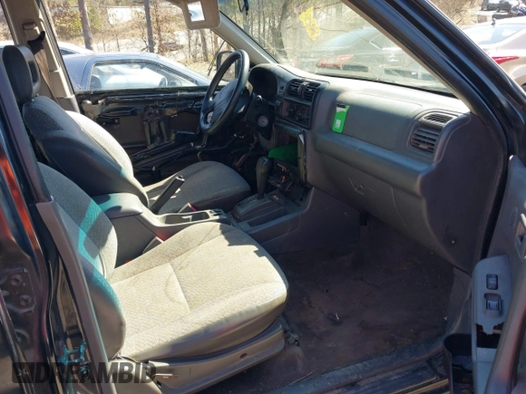 1998 Isuzu Rodeo S z VIN 4S2CK58W2W4315935, wystawiony jako IAAI lot #41593711 z przebiegiem 162 065 mil mil oraz . Historia ofert i sprzedaży dostępna na DreamBid. Obrazek 5.