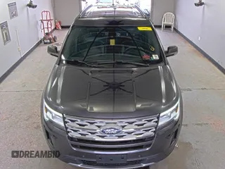 2019 Ford Explorer XLT z VIN 1FM5K8D85KGB20171, wystawiony jako IAAI lot #42767312 z przebiegiem 83 569 mil mil oraz . Historia ofert i sprzedaży dostępna na DreamBid. Obrazek 31.