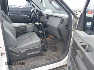 2016 Ford F-250 XLT z VIN 1FT7X2A66GEC26128, wystawiony jako IAAI lot #41552582 z przebiegiem 164 291 mil mil oraz . Historia ofert i sprzedaży dostępna na DreamBid. Obrazek 5.
