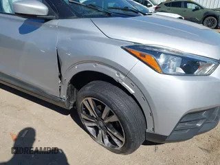 2020 Nissan Kicks SV with VIN 3N1CP5CV4LL496721, listed as a IAAI auction lot 41700838 with 95,874 mi miles. Bid and sale history available at carsss.com. Image 6.