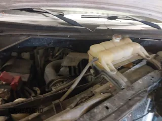 2017 Nissan NV Cargo SV z VIN 1N6BF0LY7HN808530, wystawiony jako IAAI lot #41222479 z przebiegiem 178 092 mil mil oraz . Historia ofert i sprzedaży dostępna na DreamBid. Obrazek 10.
