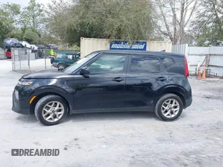 2020 Kia Soul LX with VIN KNDJ23AU2L7720185, listed as a IAAI auction lot 41796717 with 69,635 mi miles. Bid and sale history available at carsss.com. Image 14.