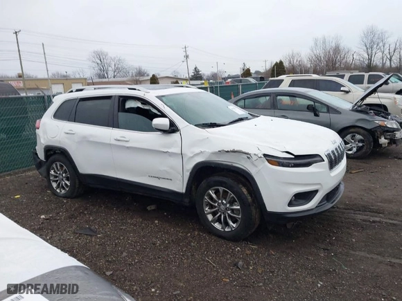 2021 Jeep Cherokee Latitude Lux with VIN 1C4PJMMX5MD133846, listed as a IAAI auction lot 41649737 with 145,382 mi miles. Bid and sale history available at carsss.com. Image 13.