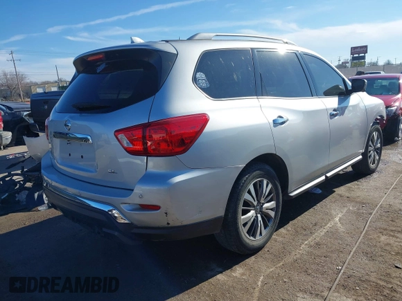 2020 Nissan Pathfinder SL with VIN 5N1DR2CN0LC604351, listed as a IAAI auction lot 41179117 with 80,861 mi miles. Bid and sale history available at carsss.com. Image 4.