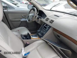 2005 Volvo XC90 with VIN YV1CZ911651158000, listed as a IAAI auction lot 41533126 with 158,926 mi miles and . Bid and sale history available at DreamBid. Image 5.
