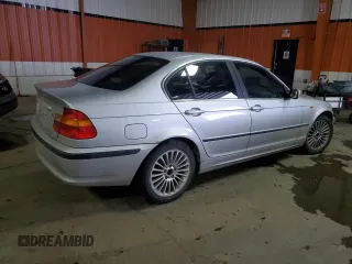 2004 BMW 3 Series 330xi with VIN WBAEW53474PN32727, listed as a Copart auction lot 81827714 with 174,810 mi miles and Clean Title. Bid and sale history available at carsss.com. Image 3.