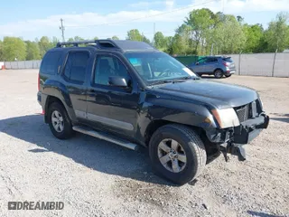 2011 Nissan Xterra Pro-4X with VIN 5N1AN0NW2BC500550, listed as a IAAI auction lot 41896827 with 1 mi miles. Bid and sale history available at carsss.com. Image 1.