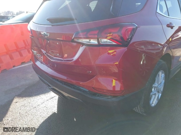 2022 Chevrolet Equinox LT with VIN 3GNAXKEV7NL163293, listed as a IAAI auction lot 41156115 with 26,171 mi miles. Bid and sale history available at carsss.com. Image 17.