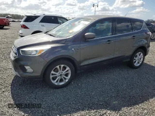 2017 Ford Escape SE with VIN 1FMCU0GD3HUD81918, listed as a Copart auction lot 51386635 with 0 mi miles and Salvage Title. Bid and sale history available at carsss.com. Image 1.