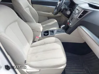 2010 Subaru Outback Premium All-Weather Anniversary z VIN 4S4BRBCC3A3317654, wystawiony jako IAAI lot #41935655 z przebiegiem 171 756 mil mil oraz . Historia ofert i sprzedaży dostępna na DreamBid. Obrazek 5.