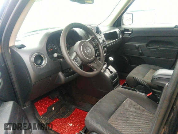 2017 Jeep Patriot Sport z VIN 1C4NJPBA7HD134509, wystawiony jako IAAI lot #41293033 z przebiegiem 143 854 mil mil oraz . Historia ofert i sprzedaży dostępna na DreamBid. Obrazek 20.