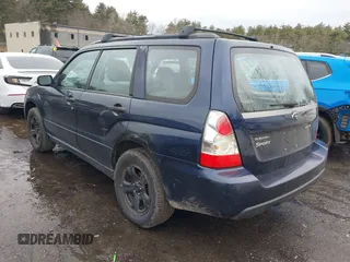 2006 Subaru Forester 2.5 X with VIN JF1SG63676H738028, listed as a IAAI auction lot 41732362 with 245,720 mi miles. Bid and sale history available at carsss.com. Image 3.