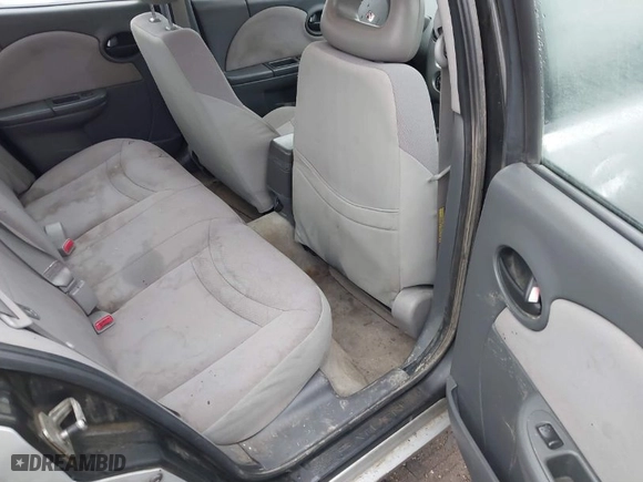 2004 Saturn ION with VIN 1G8AZ52F84Z174466, listed as a IAAI auction lot 41405435 with 267,397 mi miles. Bid and sale history available at carsss.com. Image 8.