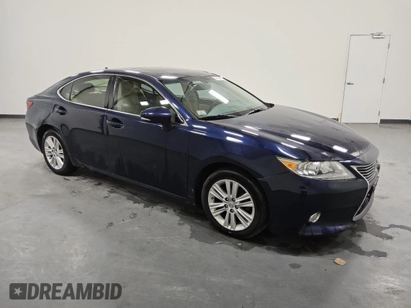 2014 Lexus ES with VIN JTHBK1GG5E2145802, listed as a Copart auction lot 53379535 with 135,054 mi miles and Clean Title. Bid and sale history available at carsss.com. Image 4.