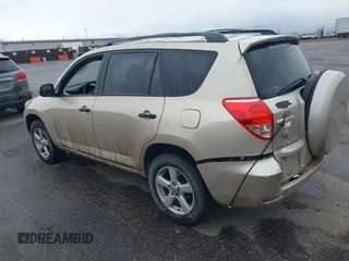2007 Toyota RAV4 with VIN JTMBD33V776035471, listed as a IAAI auction lot 41787302 with 156,188 mi miles. Bid and sale history available at carsss.com. Image 3.