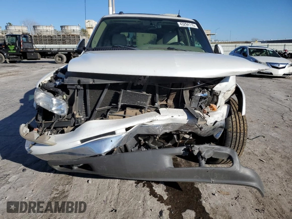 2005 Chevrolet Suburban Z71 with VIN 3GNFK16Z35G217438, listed as a Copart auction lot 43294115 with 100,353 mi miles and Salvage Title. Bid and sale history available at carsss.com. Image 5.
