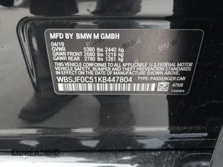2019 BMW M5 z VIN WBSJF0C51KB447804, wystawiony jako IAAI lot #41848760 z przebiegiem 83 303 mil mil oraz . Historia ofert i sprzedaży dostępna na DreamBid. Obrazek 9.