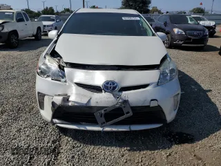 2015 Toyota Prius Four with VIN JTDKN3DU8F0415519, listed as a Copart auction lot 62406755 with 203,521 mi miles and Salvage title. Bid and sale history available at DreamBid. Image 5.