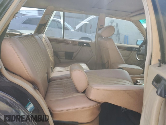 1987 Mercedes-Benz 300 with VIN WDBEB93D1HF041635, listed as a Copart auction lot 53718845 with 285,625 mi miles and Clean Title. Bid and sale history available at DreamBid. Image 10.