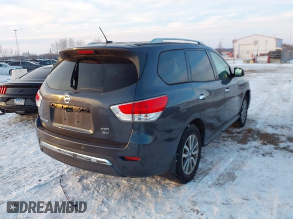 2013 Nissan Pathfinder SV with VIN 5N1AR2MM1DC622173, listed as a IAAI auction lot 41301254 with 145,903 mi miles. Bid and sale history available at carsss.com. Image 4.