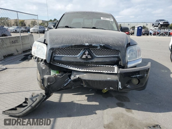 2008 Mitsubishi Raider LS z VIN 1Z7HC28K48S620012, wystawiony jako Copart lot #83677134 z przebiegiem 187 038 mil mil oraz Szkoda całkowita • Salvage title. Historia ofert i sprzedaży dostępna na DreamBid. Obrazek 5.