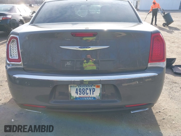 2018 Chrysler 300 Touring with VIN 2C3CCAAG6JH304263, listed as a IAAI auction lot 41070181 with 104,615 mi miles and . Bid and sale history available at DreamBid. Image 15.