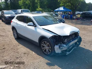 2018 BMW X2 xDrive28i z VIN WBXYJ5C33JEF73875, wystawiony jako IAAI lot #42500081 z przebiegiem 69 433 mil mil oraz . Historia ofert i sprzedaży dostępna na DreamBid. Obrazek 1.