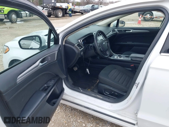 2019 Ford Fusion SE with VIN 3FA6P0H74KR278299, listed as a IAAI auction lot 41929565 with 53,425 mi miles. Bid and sale history available at carsss.com. Image 5.