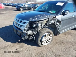 2015 Ford Explorer XLT with VIN 1FM5K8D8XFGA11517, listed as a IAAI auction lot 41723784 with 104,984 mi miles. Bid and sale history available at carsss.com. Image 6.