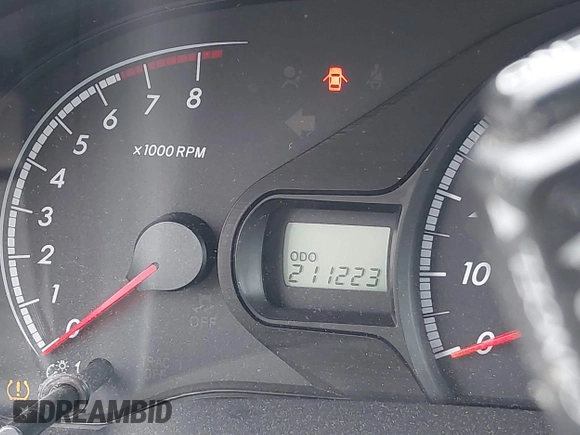 2011 Toyota Sienna LE AAS z VIN 5TDKK3DC7BS051343, wystawiony jako IAAI lot #42611095 z przebiegiem 211 223 mil mil oraz . Historia ofert i sprzedaży dostępna na DreamBid. Obrazek 7.