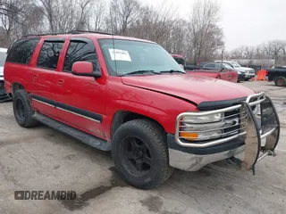 2001 Chevrolet Suburban LS z VIN 3GNFK16T81G212368, wystawiony jako IAAI lot #41497683 z przebiegiem 259 827 mil mil oraz . Historia ofert i sprzedaży dostępna na DreamBid. Obrazek 1.