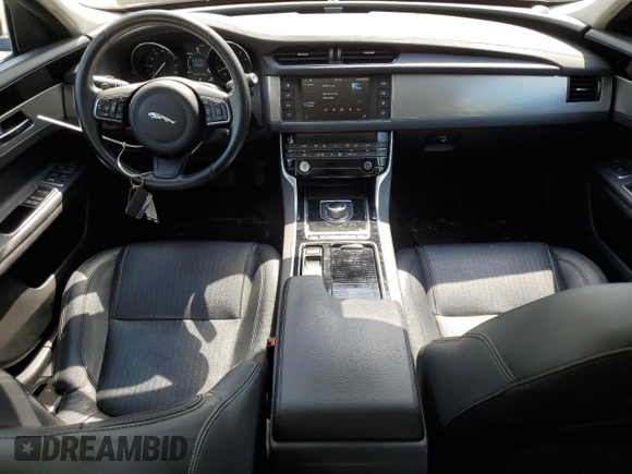 2017 Jaguar XF 35t Prestige with VIN SAJBK4BV5HCY26289, listed as a Copart auction lot 70569014 with 47,194 mi miles and Salvage Title. Bid and sale history available at carsss.com. Image 8.