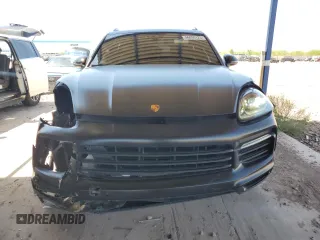 2021 Porsche Cayenne z VIN WP1AA2AY0MDA05827, wystawiony jako Copart lot #56890125 z przebiegiem 36 252 mil mil oraz Szkoda całkowita • Salvage title. Historia ofert i sprzedaży dostępna na DreamBid. Obrazek 5.