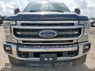 2021 Ford F-250 XL with VIN 1FT7W2BT6MEC47760, listed as a Copart auction lot 61908225 with 111,015 mi miles and Salvage title. Bid and sale history available at DreamBid. Image 5.