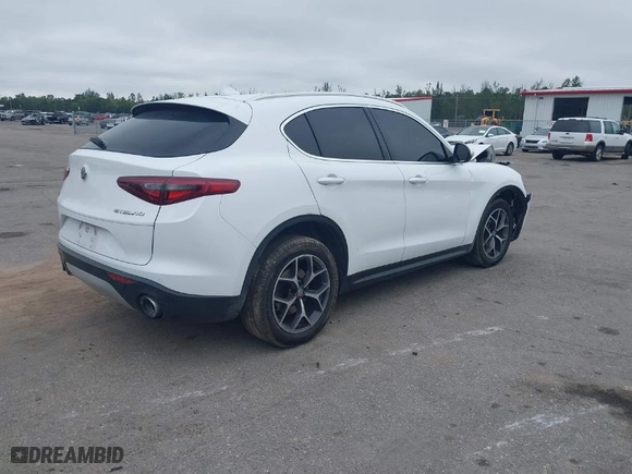 2019 Alfa Romeo Stelvio Ti Sport with VIN ZASPAKBN4K7C43960, listed as a IAAI auction lot 41328453 with 1 mi miles. Bid and sale history available at carsss.com. Image 4.
