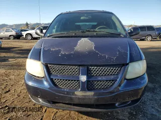 2003 Dodge Caravan Sport with VIN 2D4GP44R83R300621, listed as a Copart auction lot 82838414 with 215,871 mi miles and Salvage Title. Bid and sale history available at carsss.com. Image 5.