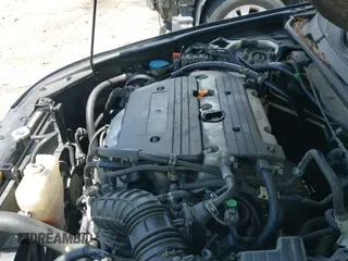 2006 Honda Accord EX-L z VIN 1HGCM72696A020098, wystawiony jako IAAI lot #42758648 z przebiegiem 296 760 mil mil oraz . Historia ofert i sprzedaży dostępna na DreamBid. Obrazek 20.