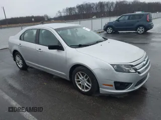 2012 Ford Fusion S with VIN 3FAHP0GA3CR219168, listed as a IAAI auction lot 41845248 with 161,076 mi miles. Bid and sale history available at carsss.com. Image 1.